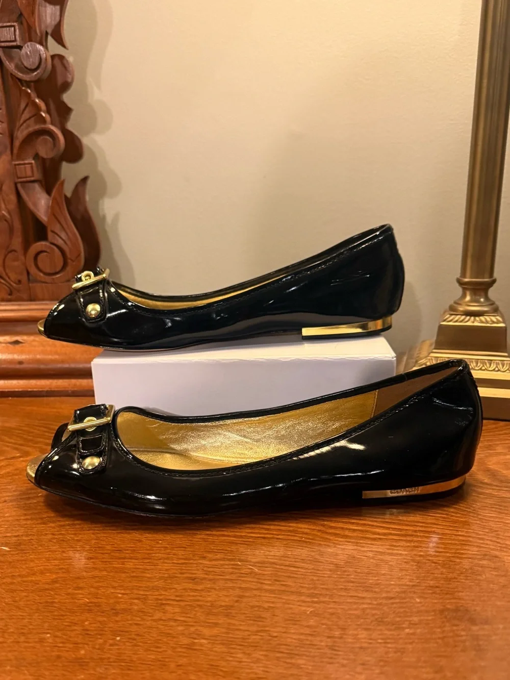 Coach Leana Slip-on Flats Patent Leather Gold Buckle Peep Toe Size 10 Shoes